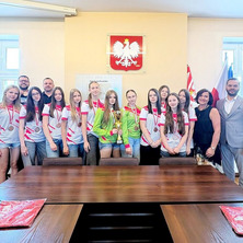 Brązowe medalistki u burmistrza. Otrzymały gratulacje