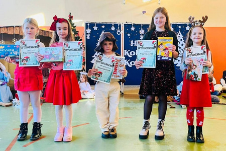 fot. Szkoła Podstawowa im. ppor. Marka Uleryka w Dziewierzewie