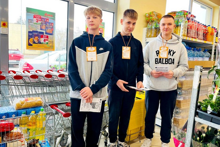 fot. Szkoła Podstawowa im. ppor. Marka Uleryka w Dziewierzewie